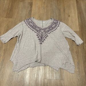 Free People We The Free Oatmeal and Plum Colored Shirt Size Medium